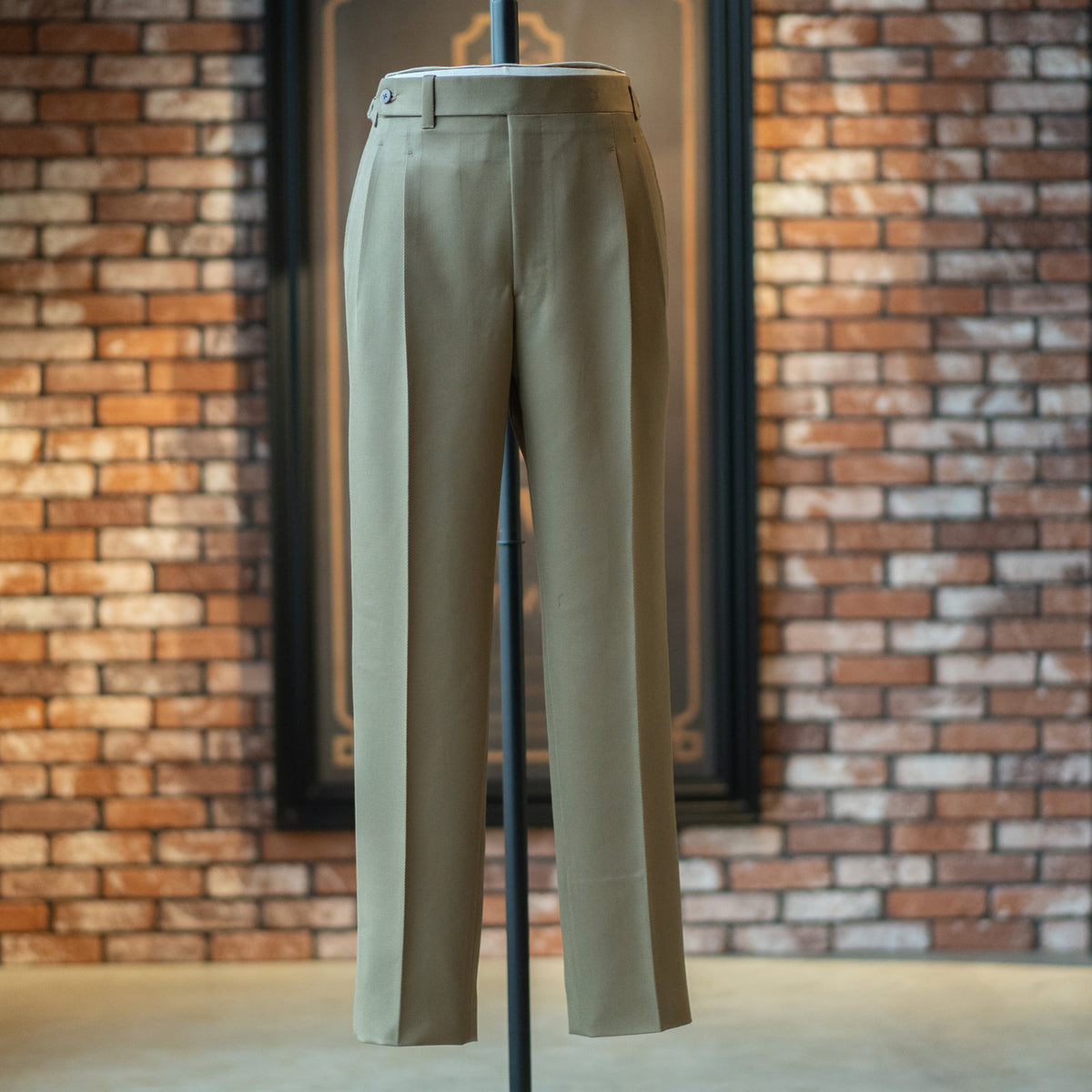 AVAILABLE NOW – 五十嵐トラウザーズ 公式サイト