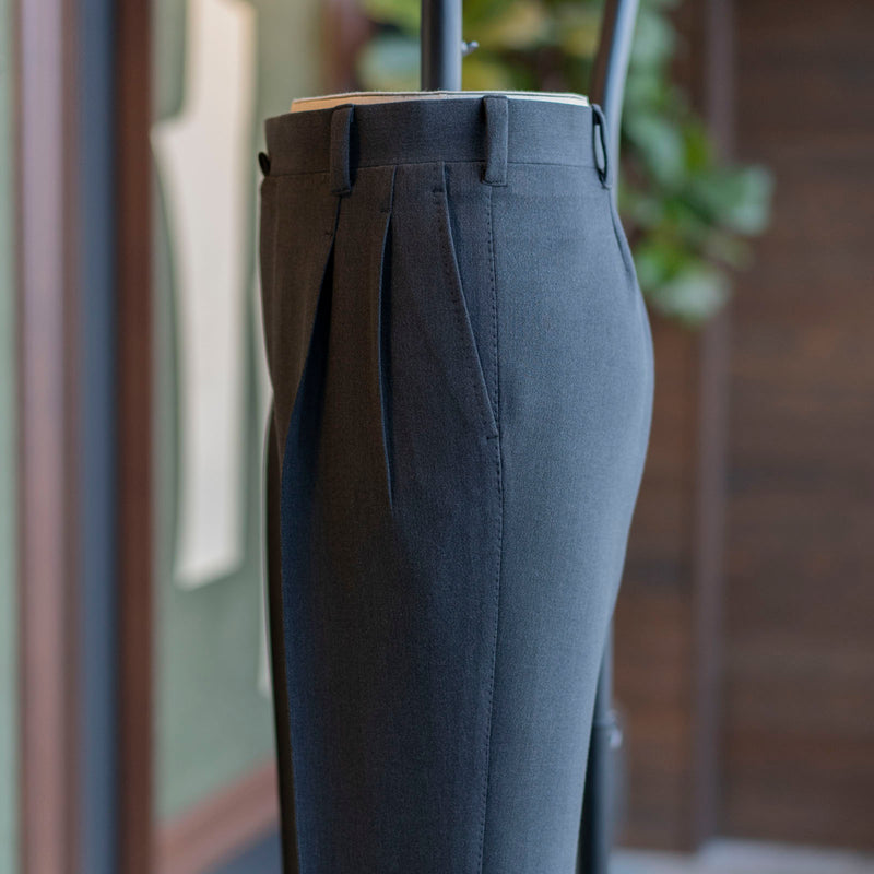 IGT STRETCH WOOL 2PLEATS TAPERED TROUSERS