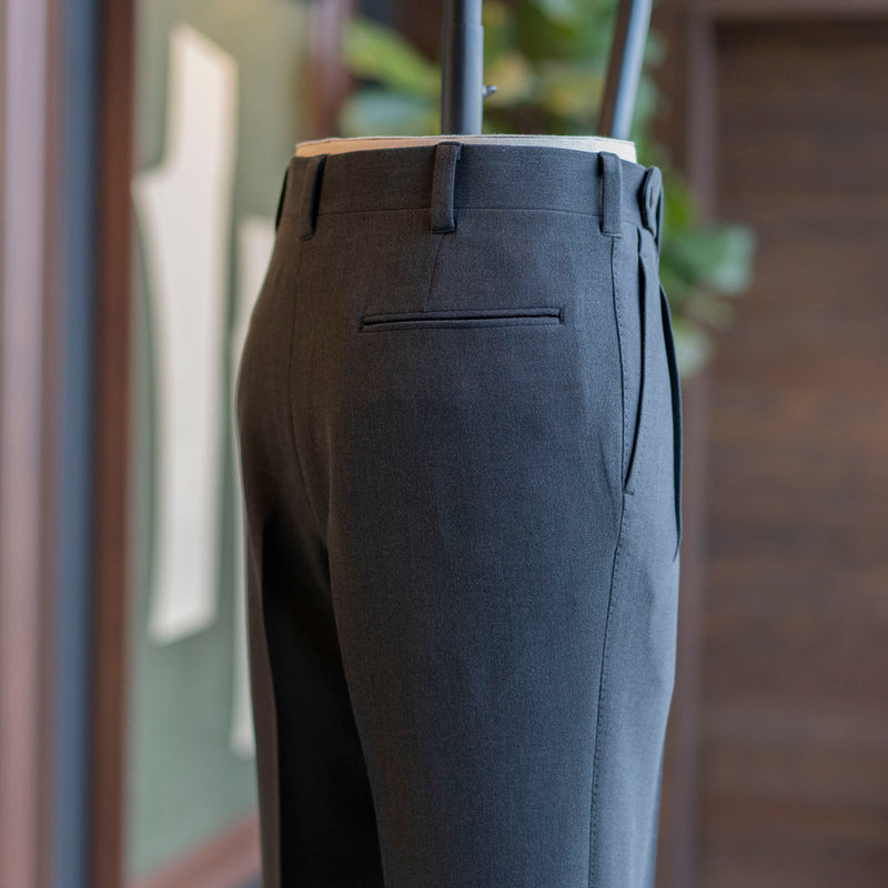 IGT STRETCH WOOL 2PLEATS TAPERED TROUSERS