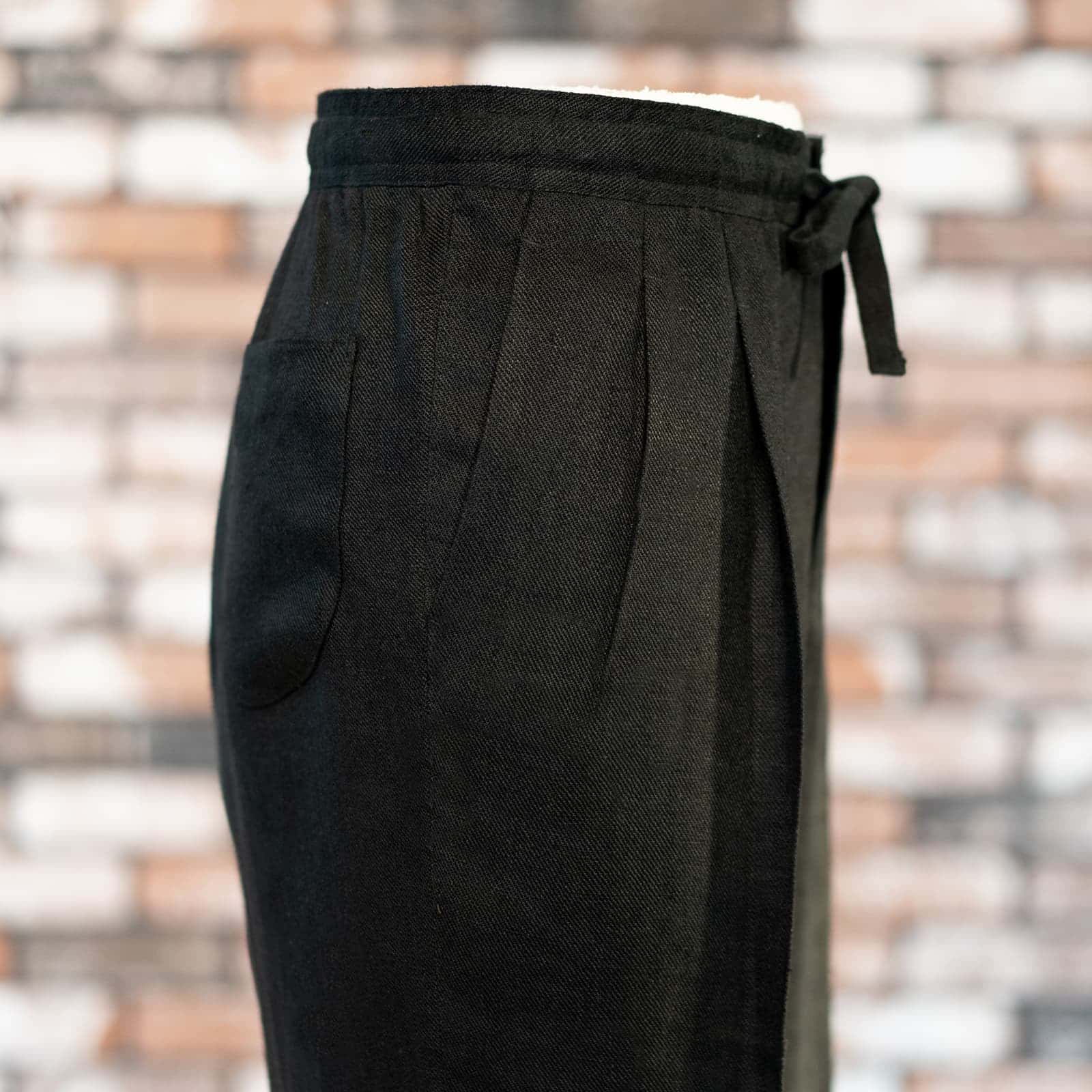 IGT BLACK LINEN EASY TROUSERS – 五十嵐トラウザーズ 公式サイト